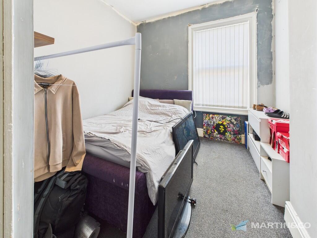 CAM02318G0-PR0472...