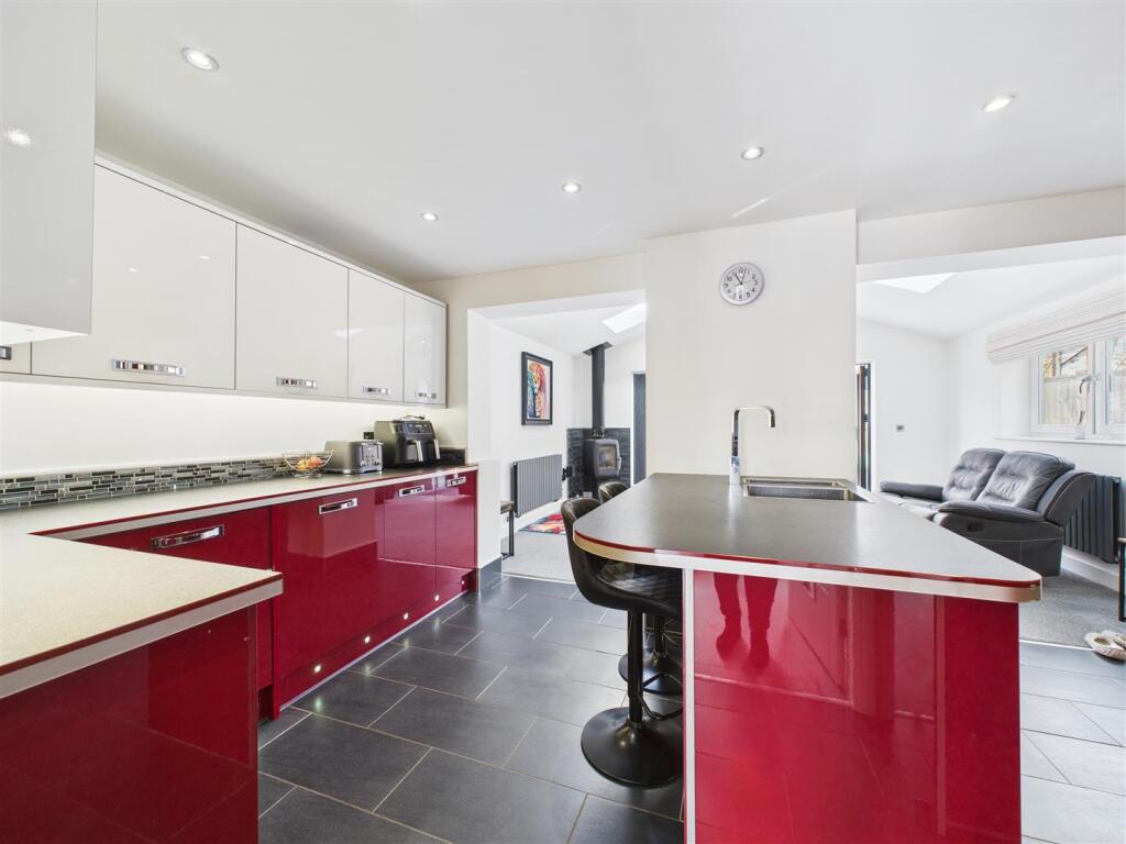 KITCHEN/ LIVING/ DINER