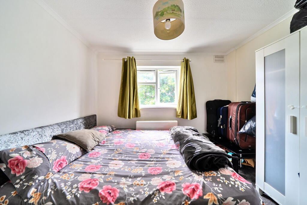 1316518-11-685d2c...