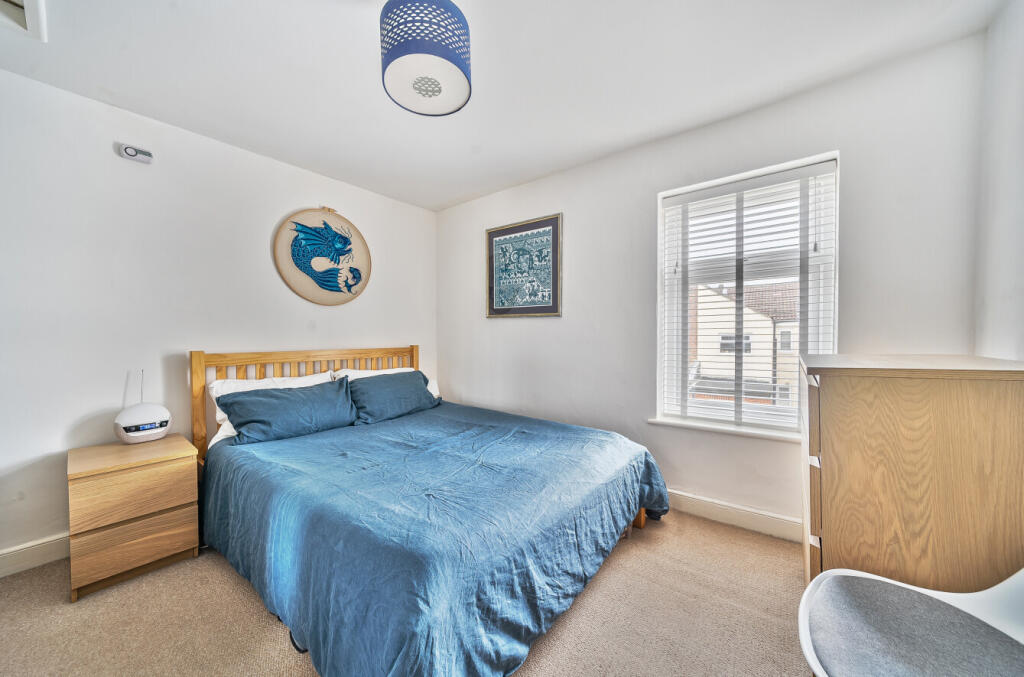 1296824-42-682def...