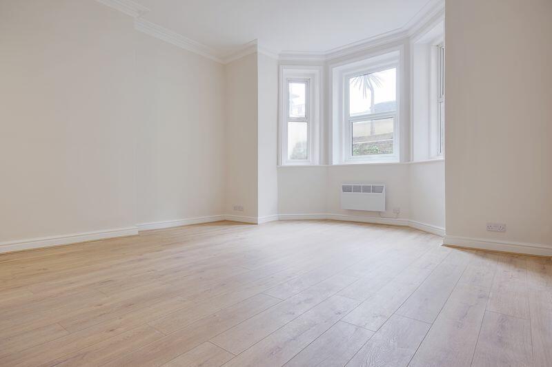 Studio Living/Bedroom
