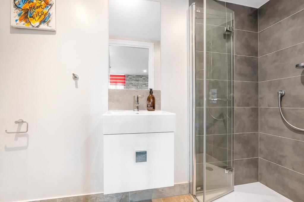 Ensuite.jpg