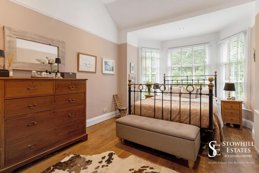 Principal bedroom