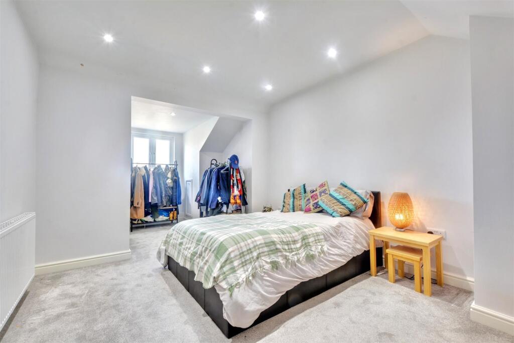 Bedroom One_2.jpeg
