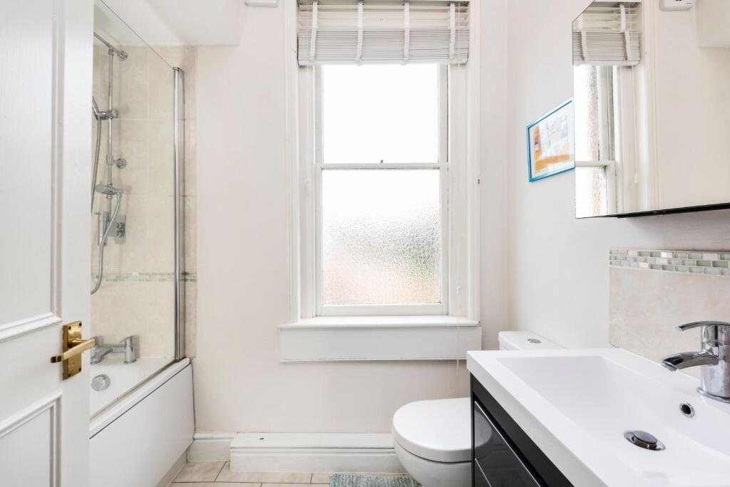 Flat 2, 42, Bloomfie