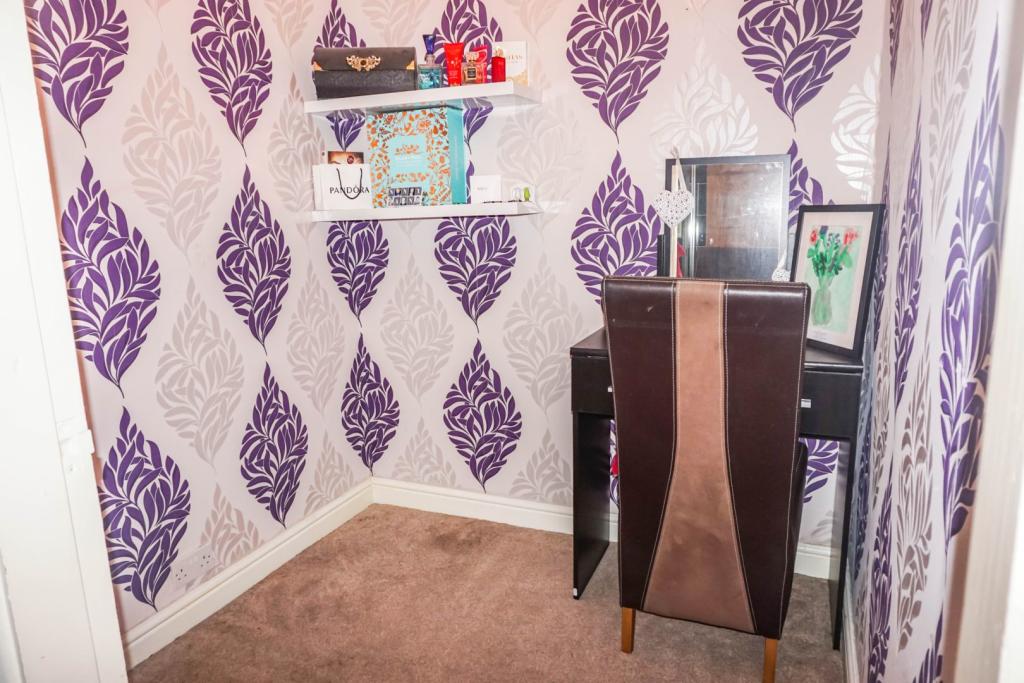 Dressing Room/ Bed 2
