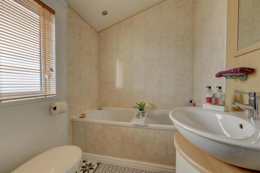 Bedroom One Ensuite