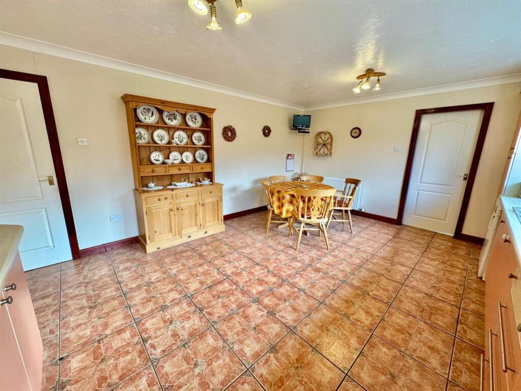 PHOTO-2025-02-04-19-24-27 (4).jpg