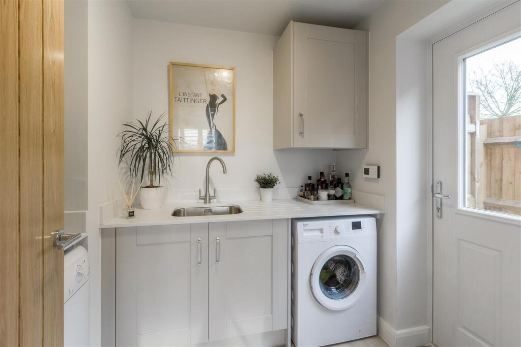 5 Wilson Close 014.jpg