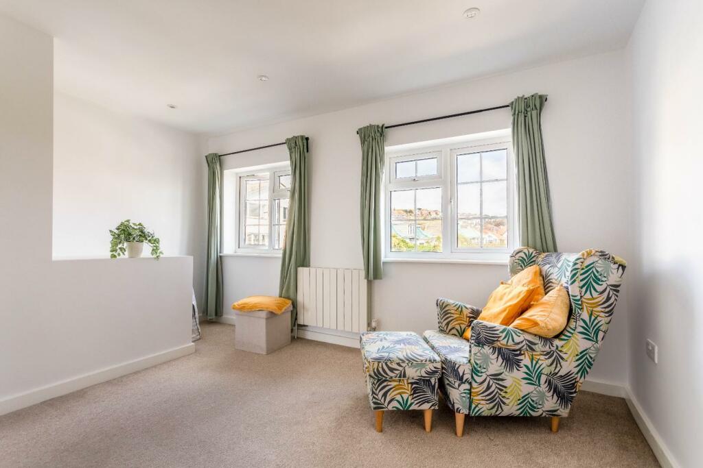 Abbotsbury Close-14.jpg