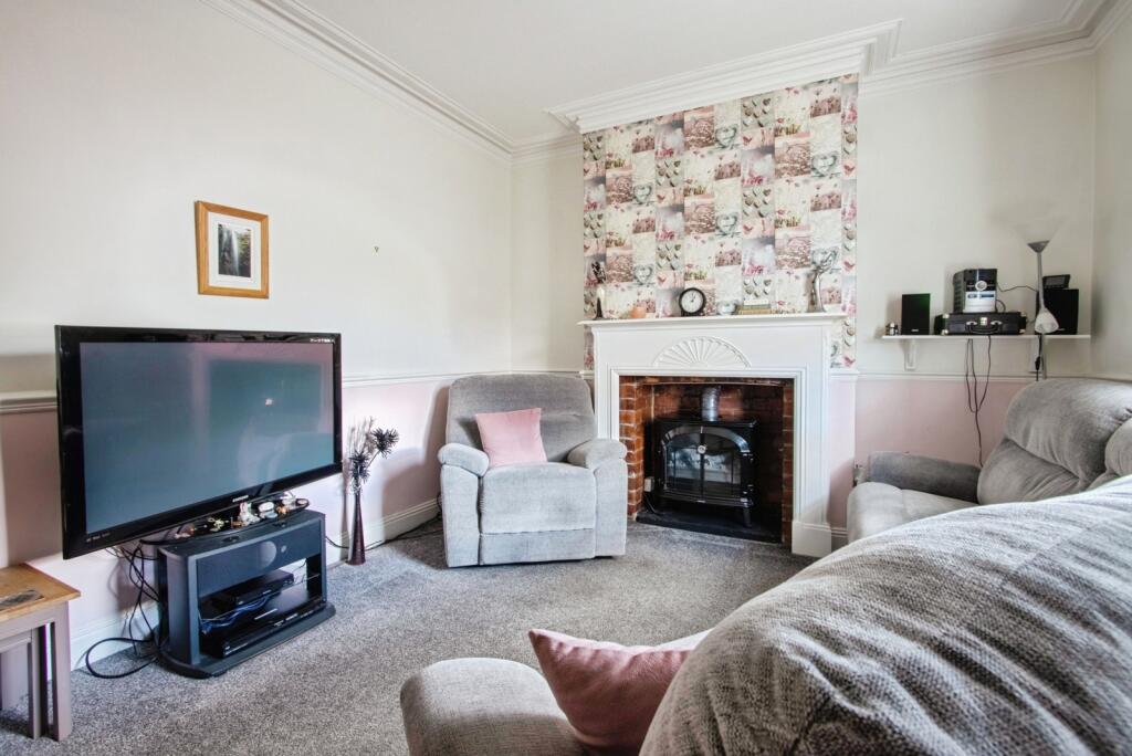 Dewsbury Road, WAKEFIELD, West Yorkshire, WF2