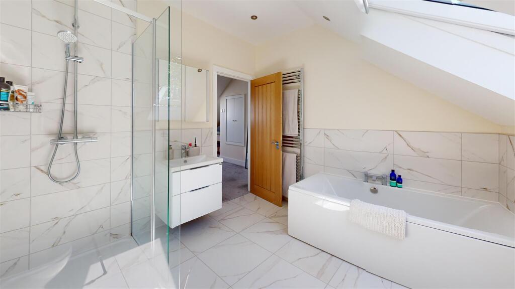 Park-Croft-Bathroom 1.jpg