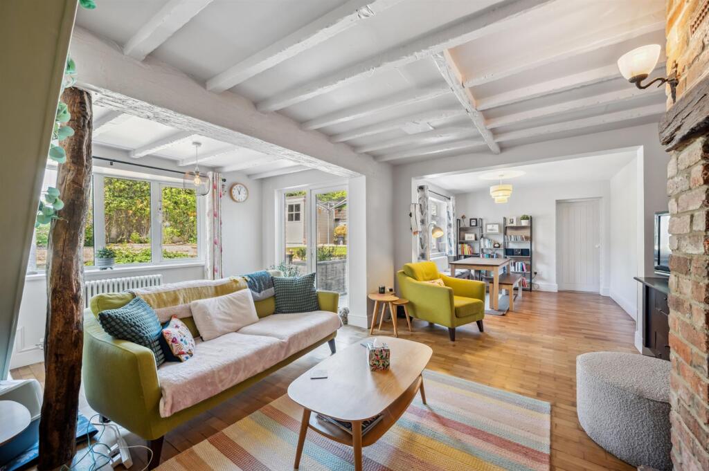 Lounge and Dining Room.jpg