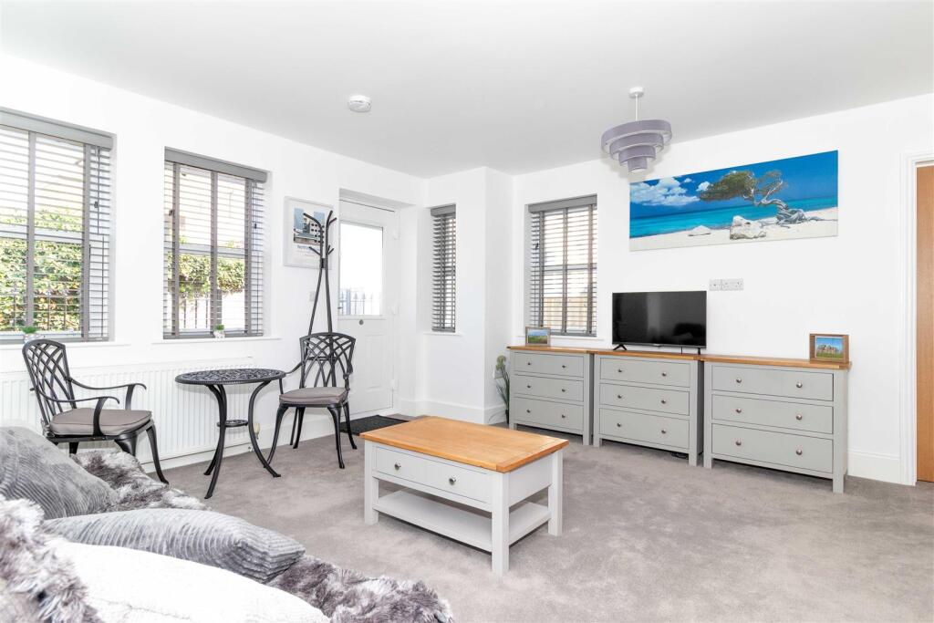 Rowlands Cottage-09.jpg