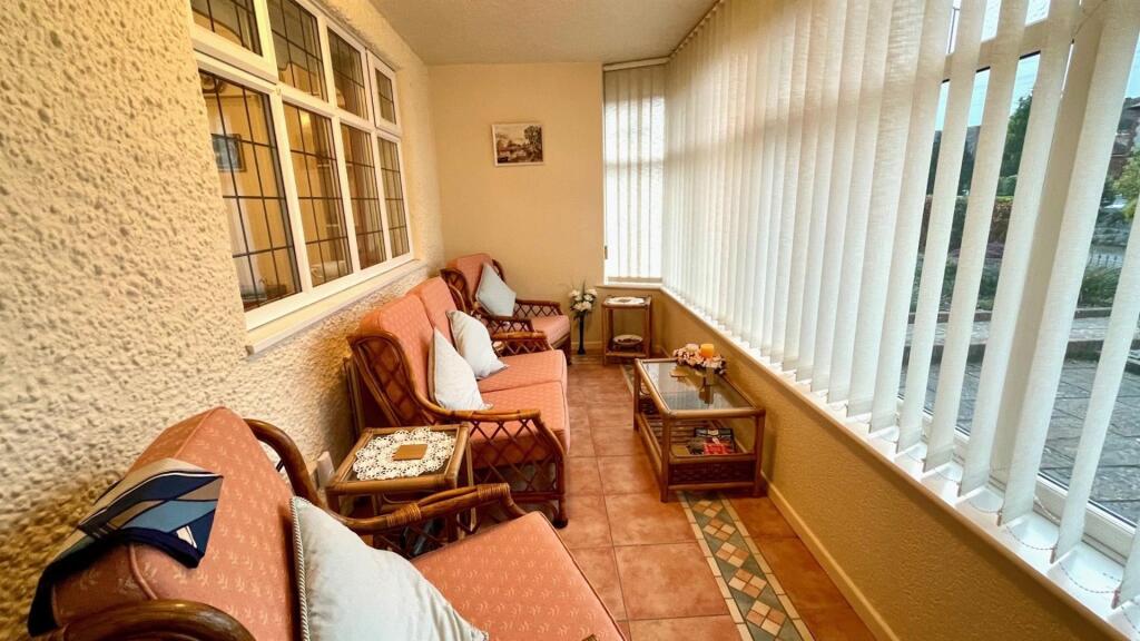 CONSERVATORY/PORCH