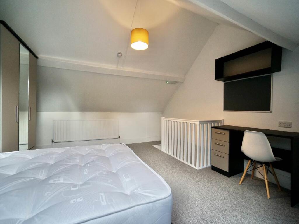 bed4.3.jpg