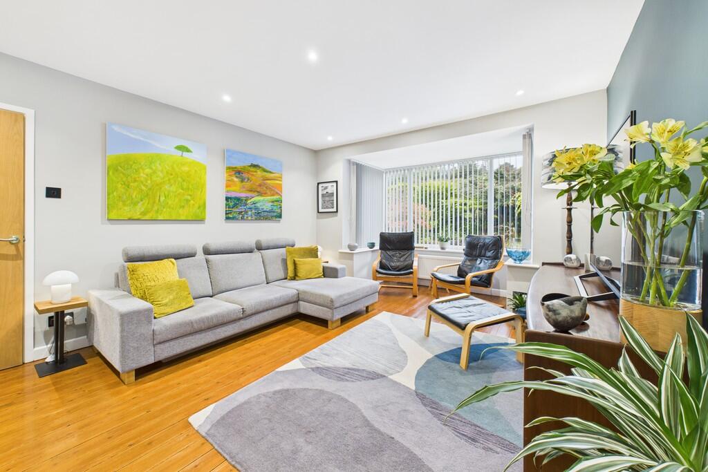 Kitchen / Dining ...