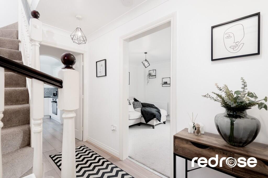 web_28 Main St RR...