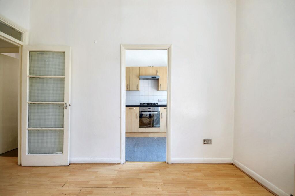 Flat B, 16 St Julians Road, London, NW6 7LA