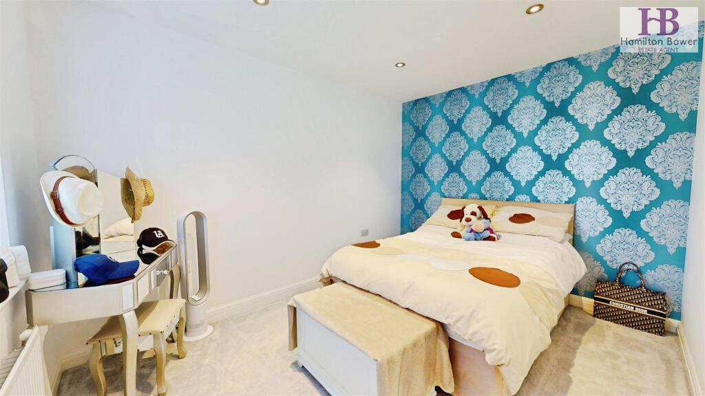 156672ec-1-Moorbank-Drive-04292025_131523.jpg