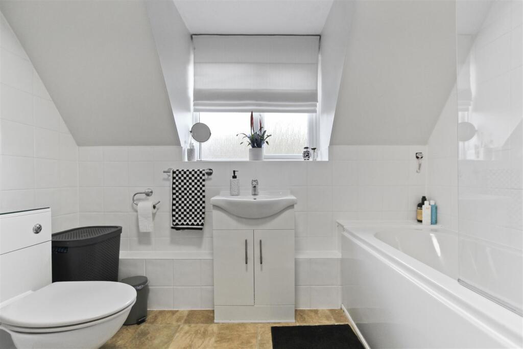 Lovell Court  (11).jpg