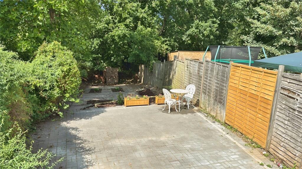 Garden/Parking