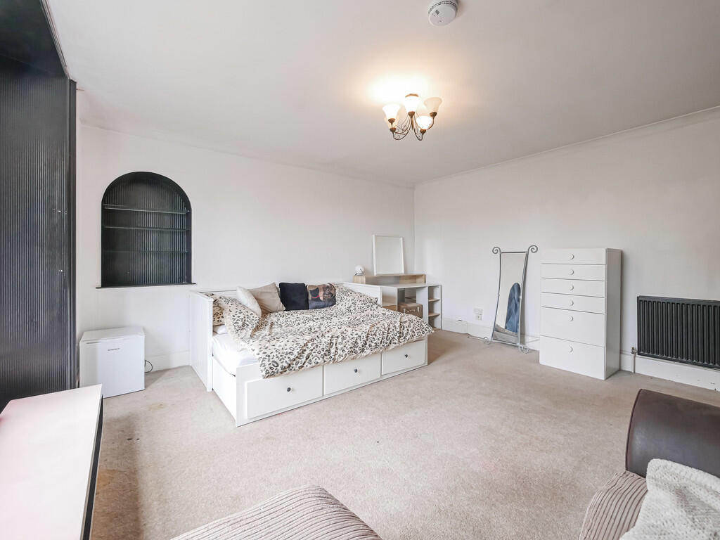 Bedroom 1-2