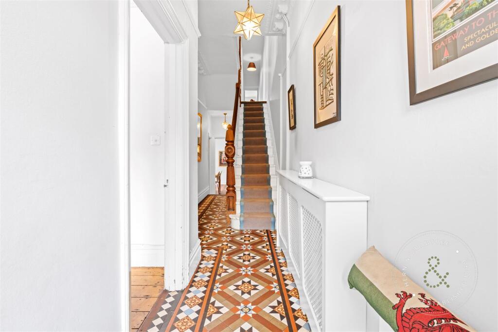 Balaclava Road, HernCrabtree (6).jpg