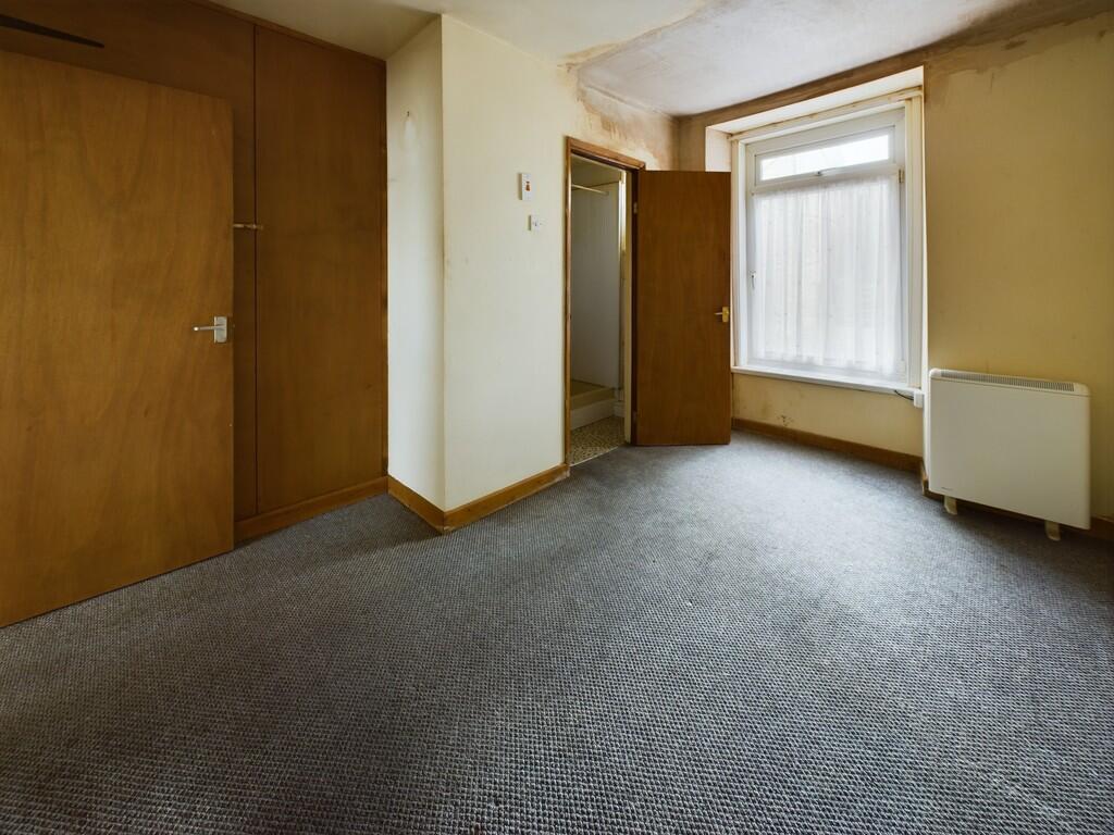 CAM03974G0-PR0102...