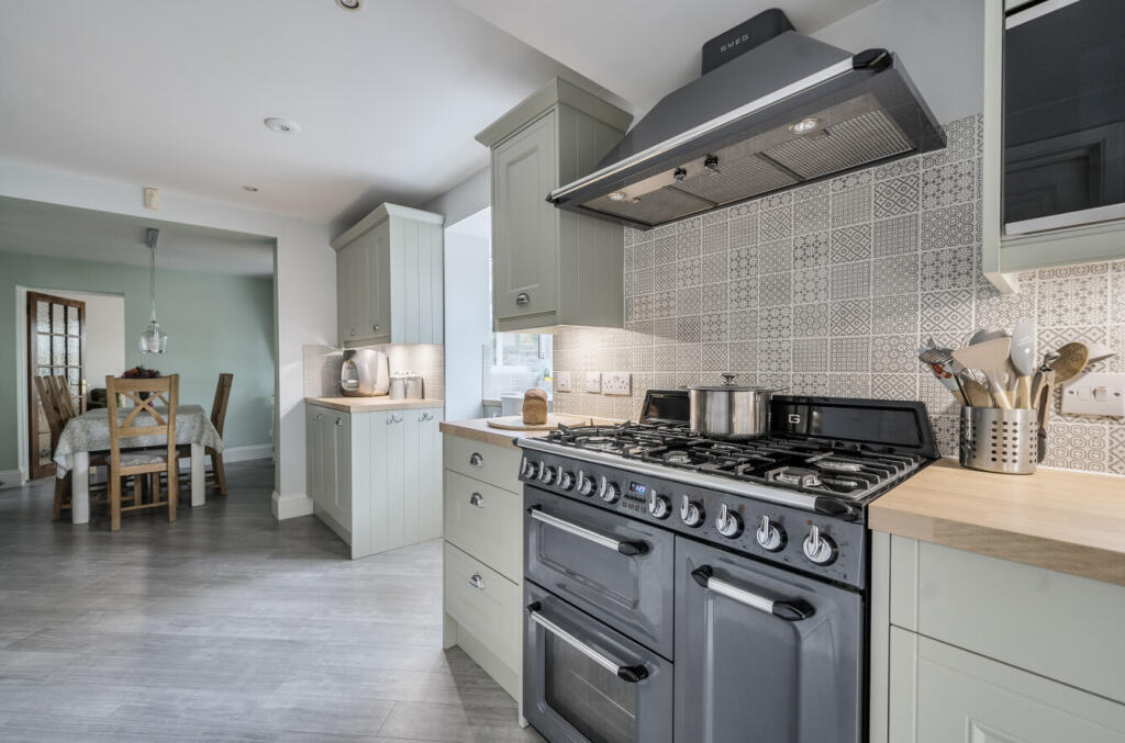 13609222168dfb1243b997