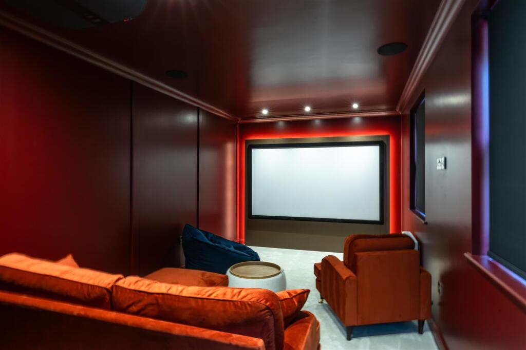 Cinema Roam