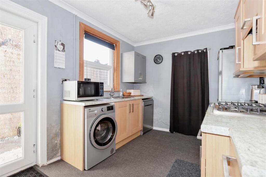 For sale by Aspire Residential | St Anselms Road