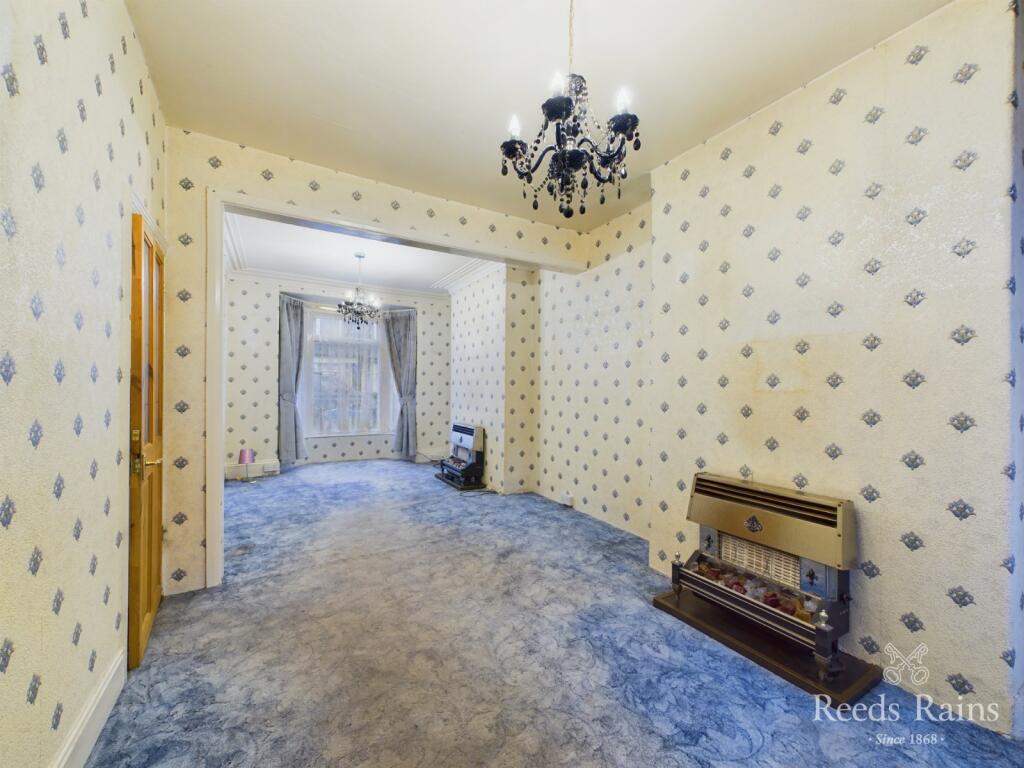Sitting/Dining Room