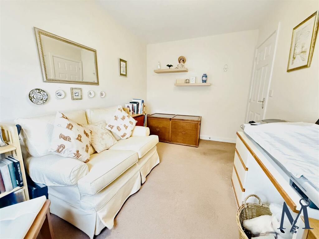 Besdroom 2