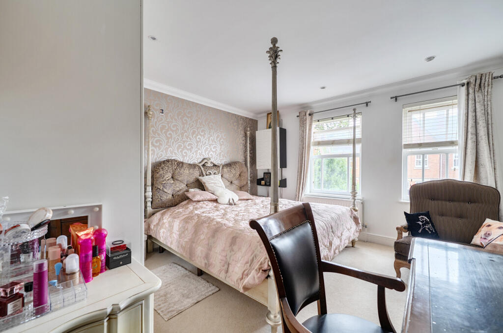 1365613-19-68f245...