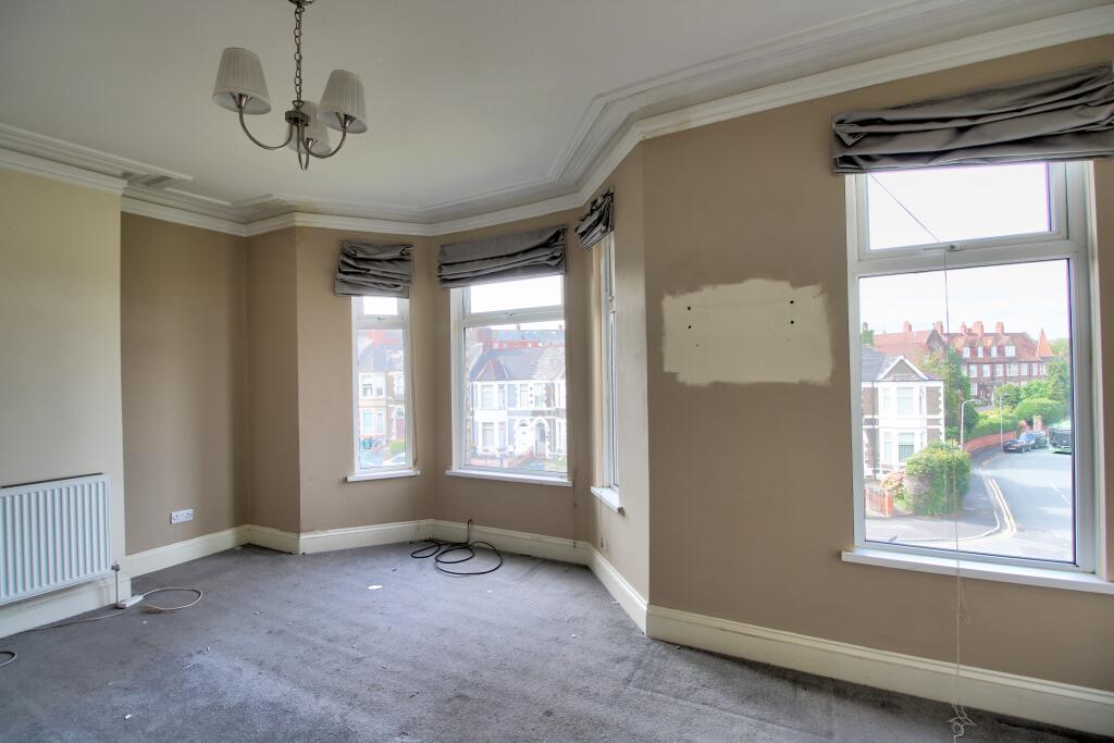 IMG_0034_5_6_Interior 4