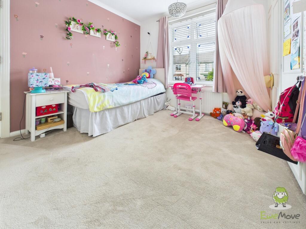 CAM01543G0-PR0146-STILL052