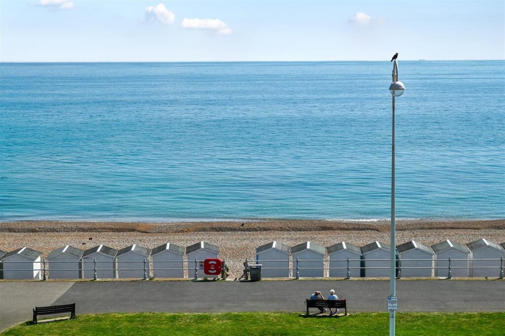 18-carlton-court-tn40-photos (24).jpg