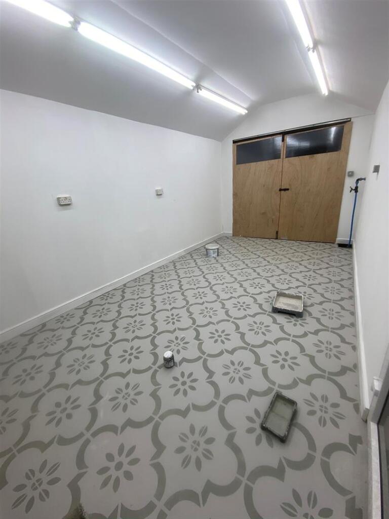 garage 3.jpg