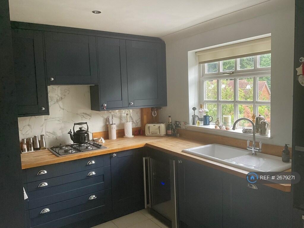 Kitchen 2