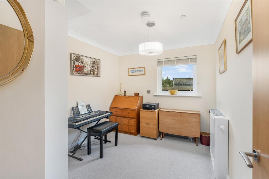 75 Park Gardens, Banbury-19.jpg