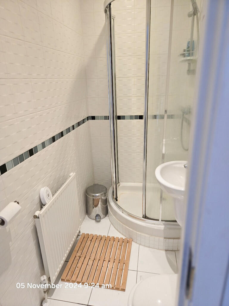 101 Maxwell St - ...