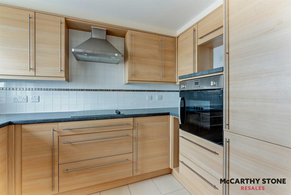 8606222-interior07-800.jpg