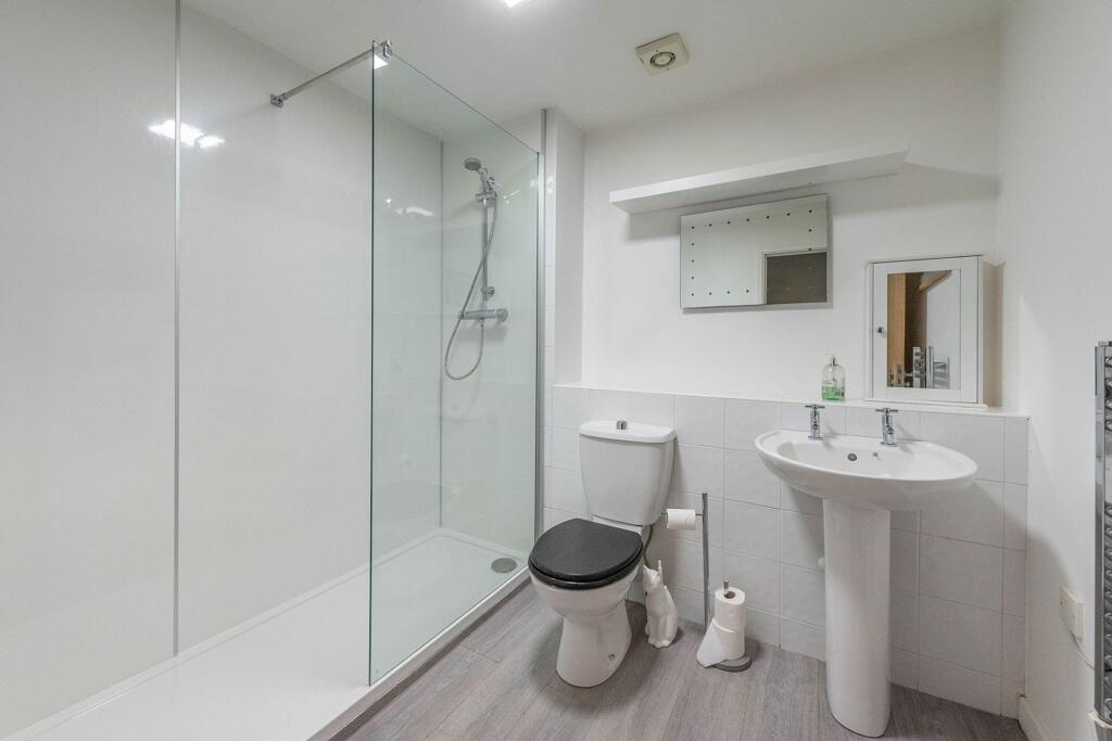 BEDROOM AND SHOWER ROOM