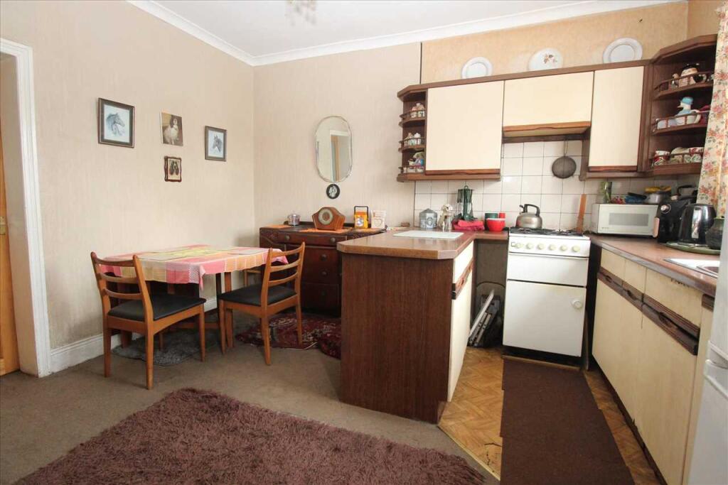 Kitchen / Dining
