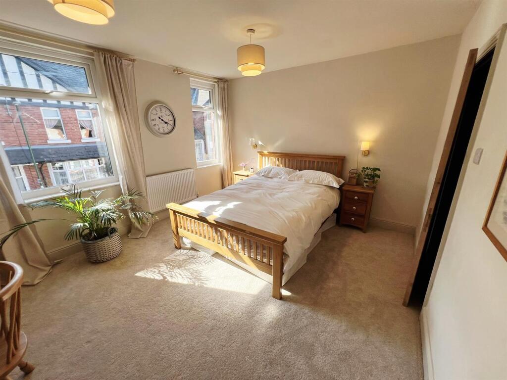 6 - CC - FBedroom.jpg