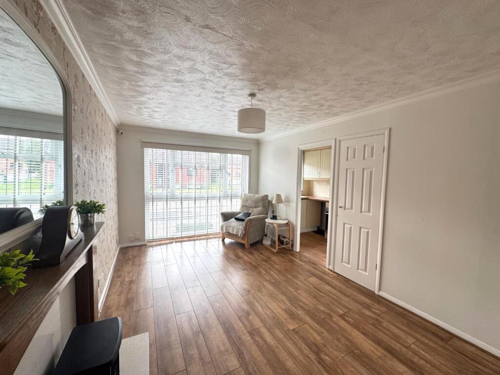 WhatsApp Image 2025-04-22 at 18.12.05_09b2c921.jpg