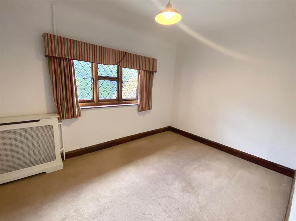 Bedroom 3.jpg