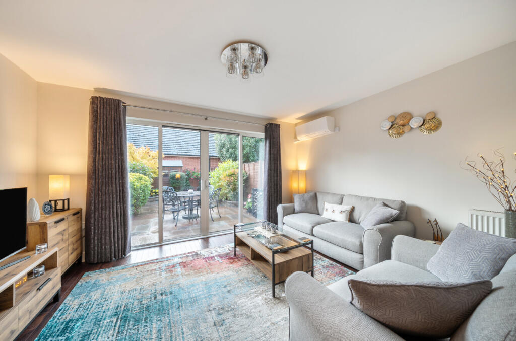 1370718-9-68f6668...