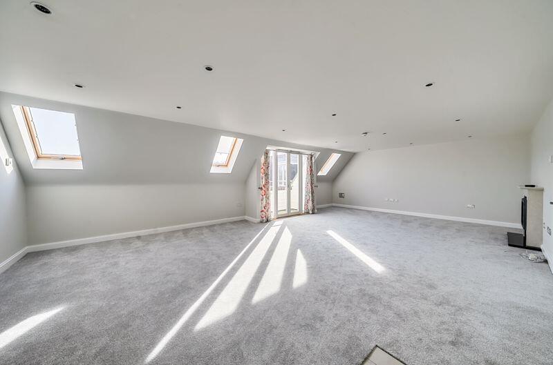 Living/dining room